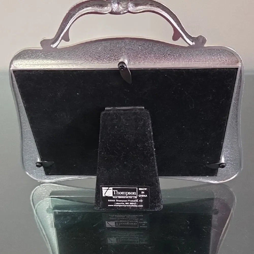 Picture Frame With Handle
